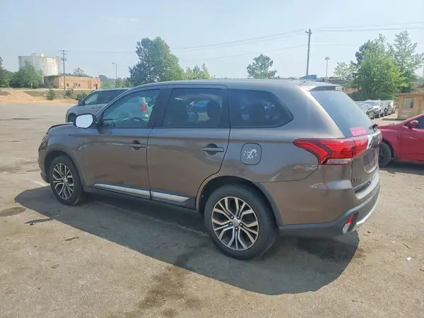 JA4AD3A34HZ057466 2017 MITSUBISHI OUTLANDER - Image 2