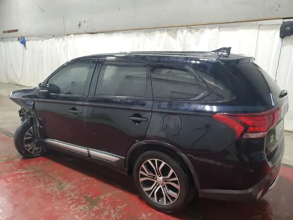 JA4AD3A34HZ058164 2017 MITSUBISHI OUTLANDER - Image 2