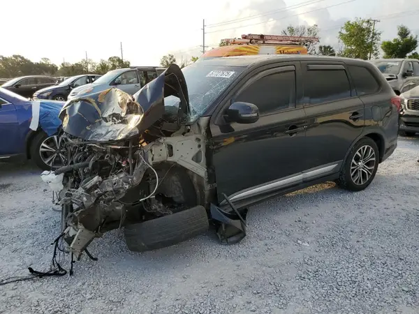 JA4AD3A34HZ061131 2017 MITSUBISHI OUTLANDER - Image 1
