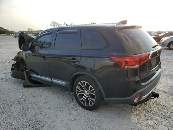 JA4AD3A34HZ061131 2017 MITSUBISHI OUTLANDER - Image 2