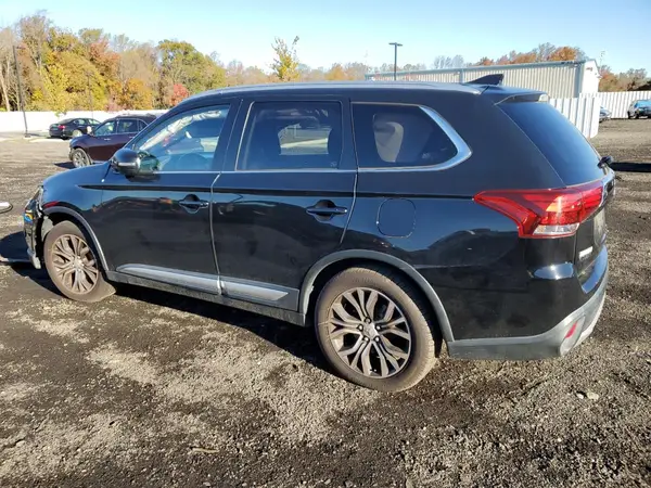 JA4AD3A34HZ062652 2017 MITSUBISHI OUTLANDER - Image 2