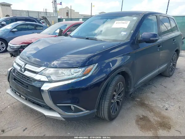 JA4AD3A34HZ070072 2017 MITSUBISHI OUTLANDER - Image 2