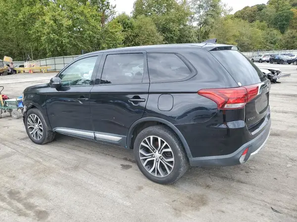 JA4AD3A34JJ001273 2018 MITSUBISHI OUTLANDER - Image 2