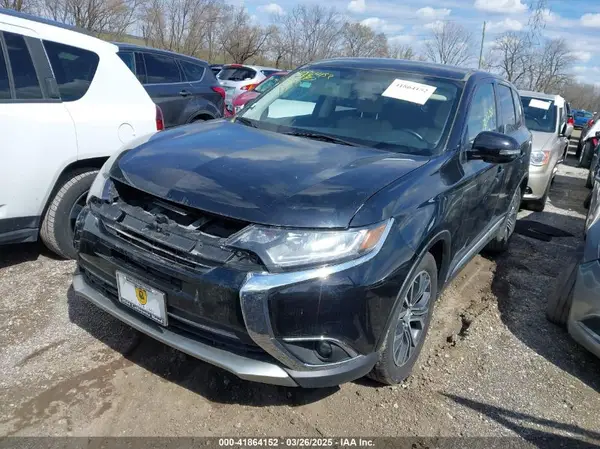 JA4AD3A34JJ001290 2018 MITSUBISHI OUTLANDER - Image 2