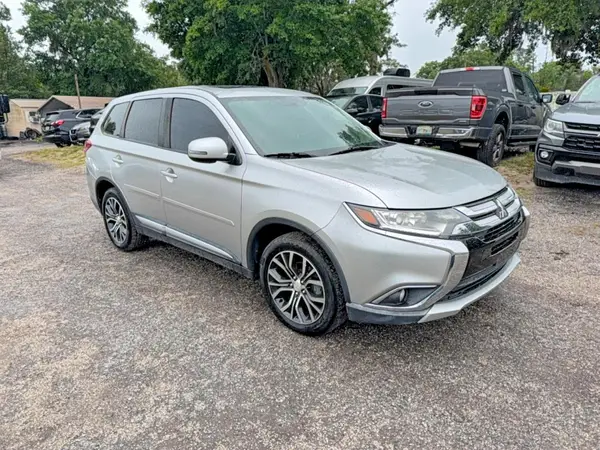 JA4AD3A34JZ001551 2018 MITSUBISHI OUTLANDER - Image 1