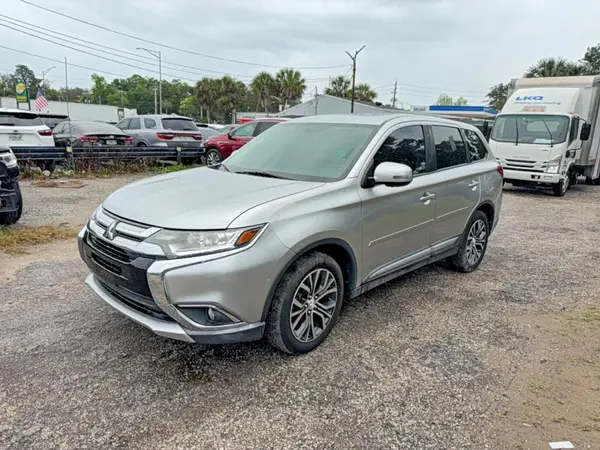JA4AD3A34JZ001551 2018 MITSUBISHI OUTLANDER - Image 2