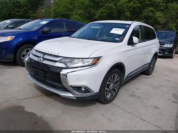 JA4AD3A34JZ001890 2018 MITSUBISHI OUTLANDER - Image 2