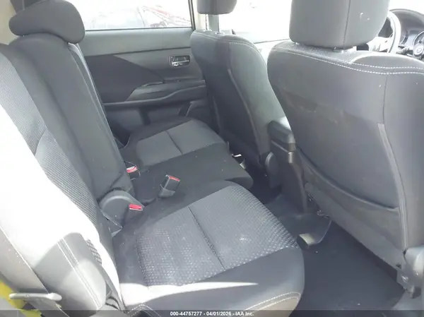 JA4AD3A34JZ002134 2018 MITSUBISHI OUTLANDER - Image 8