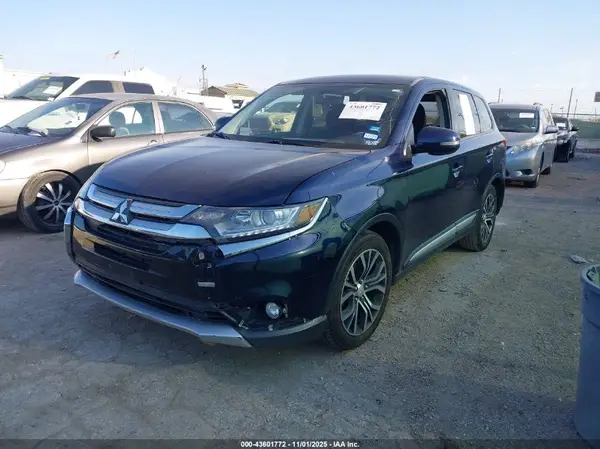 JA4AD3A34JZ004711 2018 MITSUBISHI OUTLANDER - Image 2