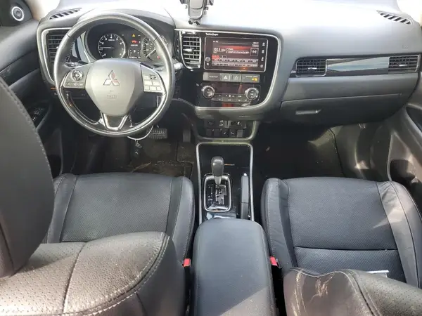JA4AD3A34JZ012128 2018 MITSUBISHI OUTLANDER - Image 8