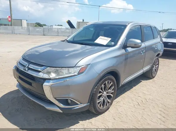 JA4AD3A34JZ012730 2018 MITSUBISHI OUTLANDER - Image 2