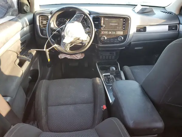 JA4AD3A34JZ013179 2018 MITSUBISHI OUTLANDER - Image 8