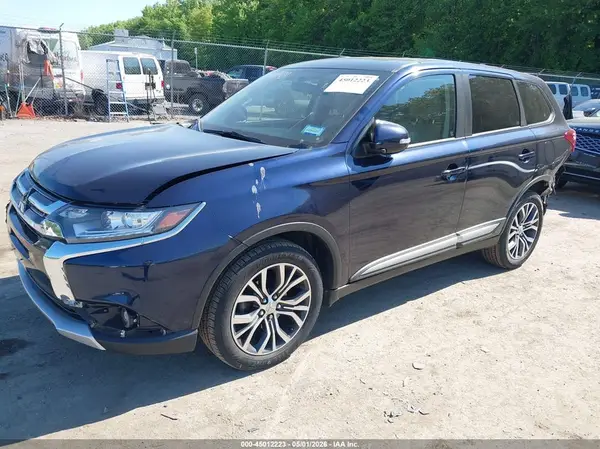 JA4AD3A34JZ013828 2018 MITSUBISHI OUTLANDER - Image 2