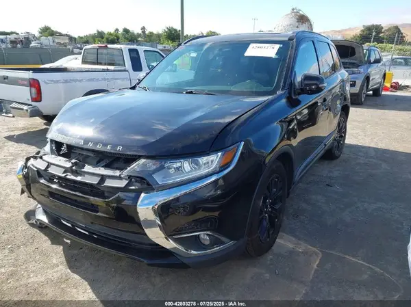 JA4AD3A34JZ021640 2018 MITSUBISHI OUTLANDER - Image 2