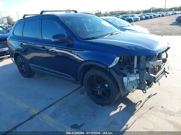 JA4AD3A34JZ028412 2018 MITSUBISHI OUTLANDER - Image 1