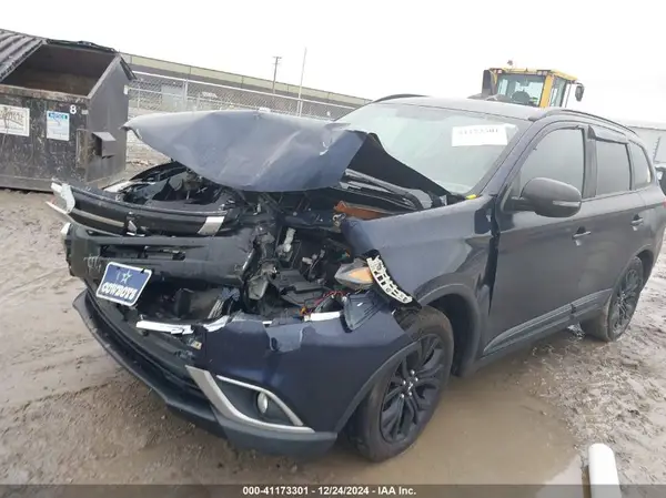 JA4AD3A34JZ030659 2018 MITSUBISHI OUTLANDER - Image 2
