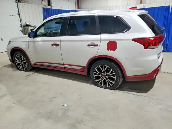 JA4AD3A34JZ032251 2018 MITSUBISHI OUTLANDER - Image 2