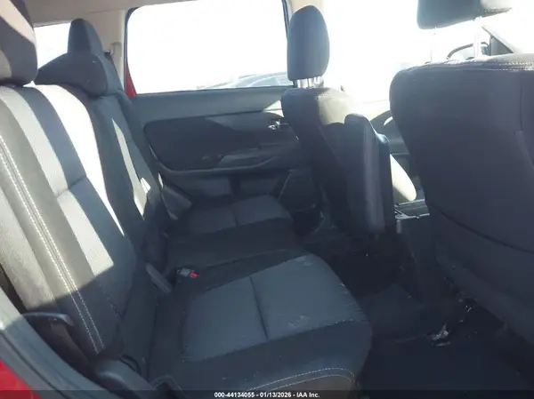 JA4AD3A34JZ032847 2018 MITSUBISHI OUTLANDER - Image 8