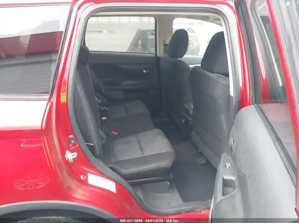 JA4AD3A34JZ037255 2018 MITSUBISHI OUTLANDER - Image 8