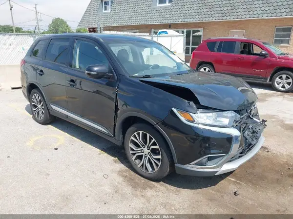 JA4AD3A34JZ039281 2018 MITSUBISHI OUTLANDER - Image 1