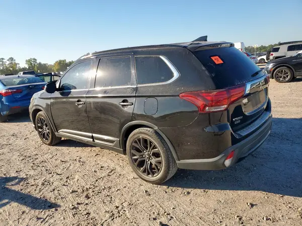 JA4AD3A34JZ047168 2018 MITSUBISHI OUTLANDER - Image 2