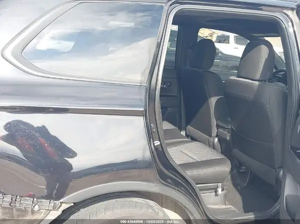 JA4AD3A34JZ050474 2018 MITSUBISHI OUTLANDER - Image 8