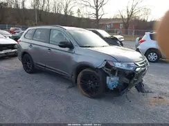 JA4AD3A34JZ059921 2018 MITSUBISHI OUTLANDER