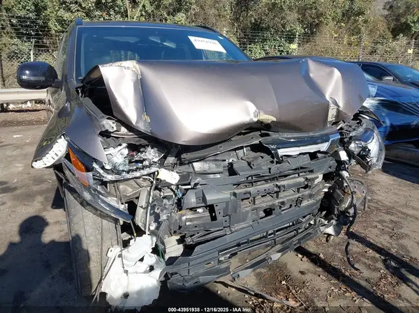 2018 MITSUBISHI OUTLANDER auction photo 6