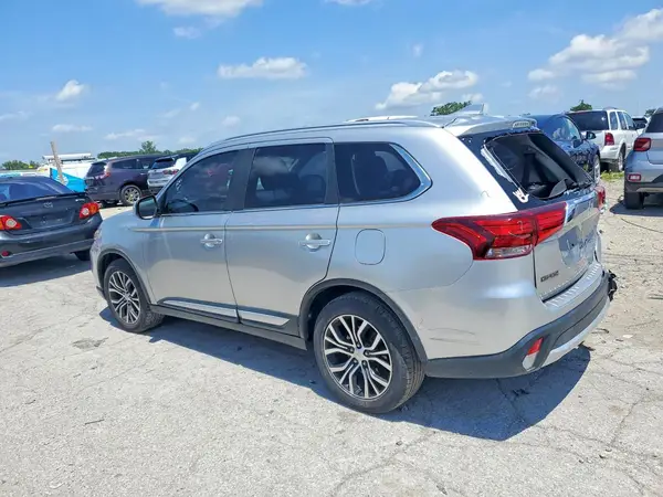 JA4AD3A34JZ065282 2018 MITSUBISHI OUTLANDER - Image 2