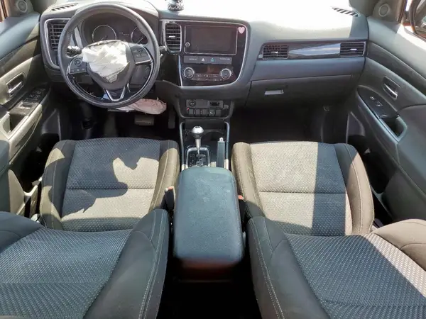 JA4AD3A34JZ067159 2018 MITSUBISHI OUTLANDER - Image 8