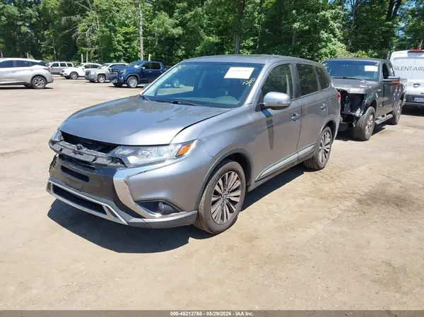 JA4AD3A34KZ004970 2019 MITSUBISHI OUTLANDER - Image 2