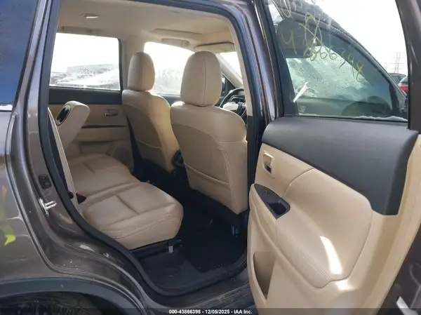 JA4AD3A34KZ012440 2019 MITSUBISHI OUTLANDER - Image 8