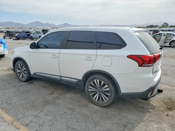 JA4AD3A34KZ014656 2019 MITSUBISHI OUTLANDER - Image 2
