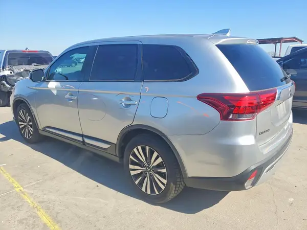 JA4AD3A34KZ015273 2019 MITSUBISHI OUTLANDER - Image 2
