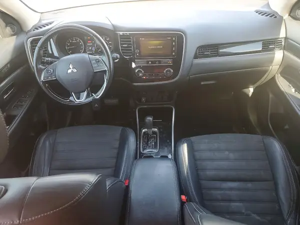 JA4AD3A34KZ015273 2019 MITSUBISHI OUTLANDER - Image 8