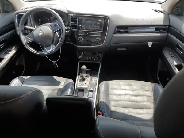 JA4AD3A34KZ020277 2019 MITSUBISHI OUTLANDER - Image 8