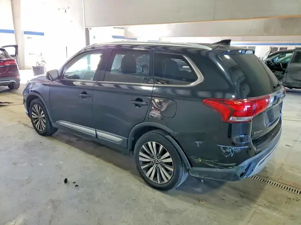 JA4AD3A34KZ023549 2019 MITSUBISHI OUTLANDER - Image 2