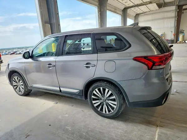 JA4AD3A34KZ024989 2019 MITSUBISHI OUTLANDER - Image 2
