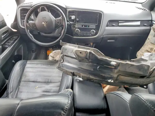 JA4AD3A34KZ025107 2019 MITSUBISHI OUTLANDER - Image 8