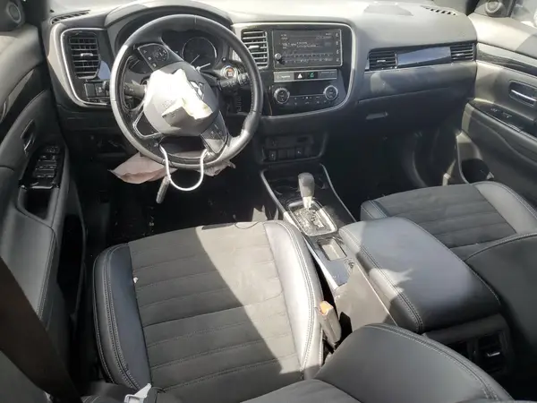 JA4AD3A34KZ026032 2019 MITSUBISHI OUTLANDER - Image 8