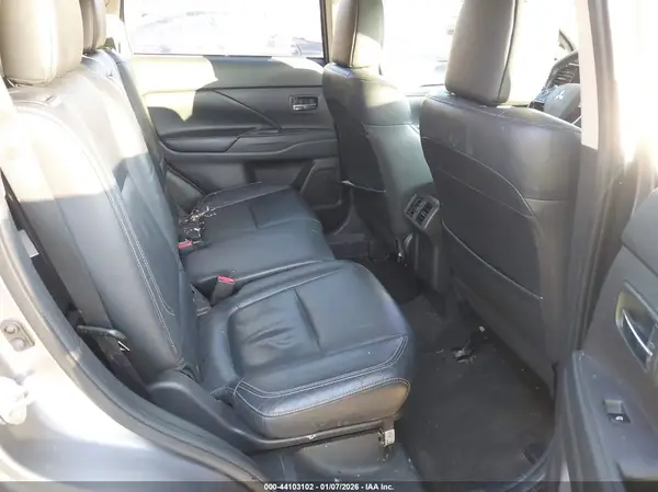 JA4AD3A34KZ030565 2019 MITSUBISHI OUTLANDER - Image 8