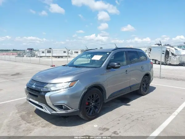 JA4AD3A34KZ030954 2019 MITSUBISHI OUTLANDER - Image 2