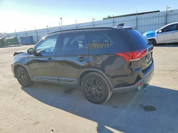 JA4AD3A34KZ035247 2019 MITSUBISHI OUTLANDER - Image 2