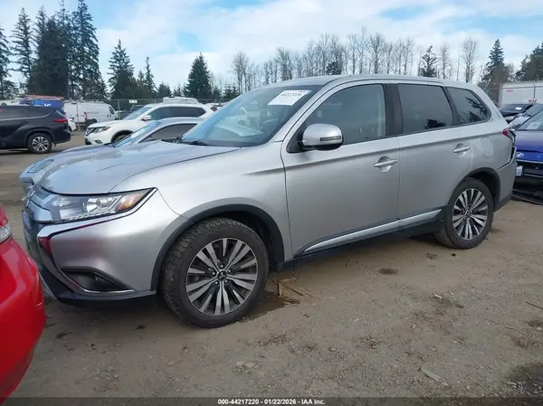 JA4AD3A34KZ035460 2019 MITSUBISHI OUTLANDER - Image 2
