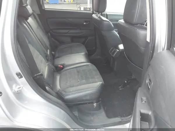 JA4AD3A34KZ035460 2019 MITSUBISHI OUTLANDER - Image 8