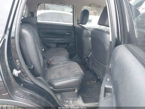 JA4AD3A34KZ041758 2019 MITSUBISHI OUTLANDER - Image 8