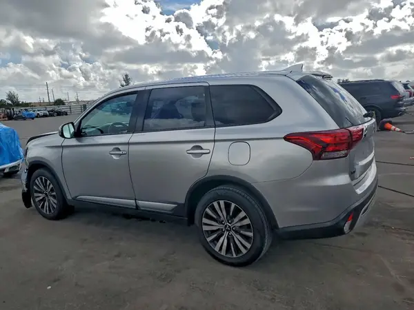 JA4AD3A34KZ043235 2019 MITSUBISHI OUTLANDER - Image 2