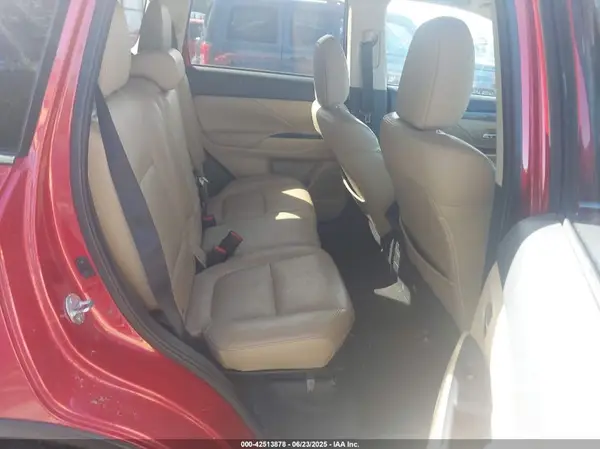 JA4AD3A34KZ044272 2019 MITSUBISHI OUTLANDER - Image 8