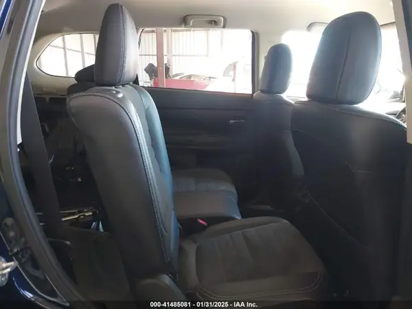 JA4AD3A34KZ044806 2019 MITSUBISHI OUTLANDER - Image 8