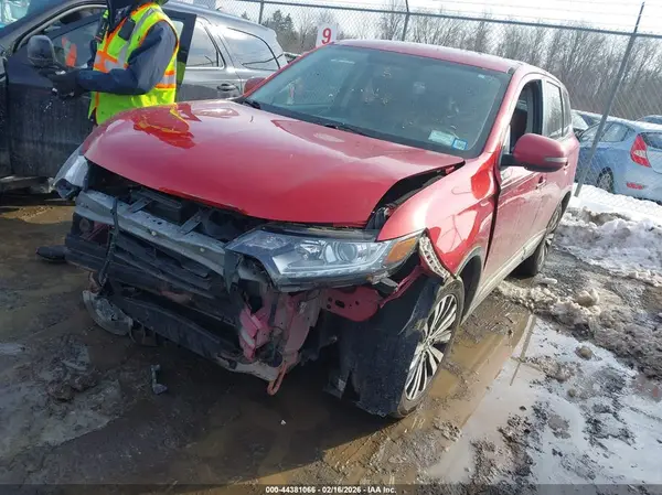 JA4AD3A34KZ045907 2019 MITSUBISHI OUTLANDER - Image 2